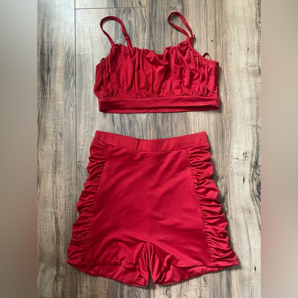 TOP AND SHORTS SET